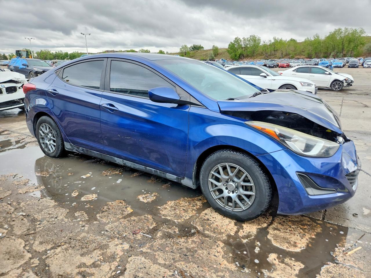 2016 Hyundai Elantra Se - Фото 4