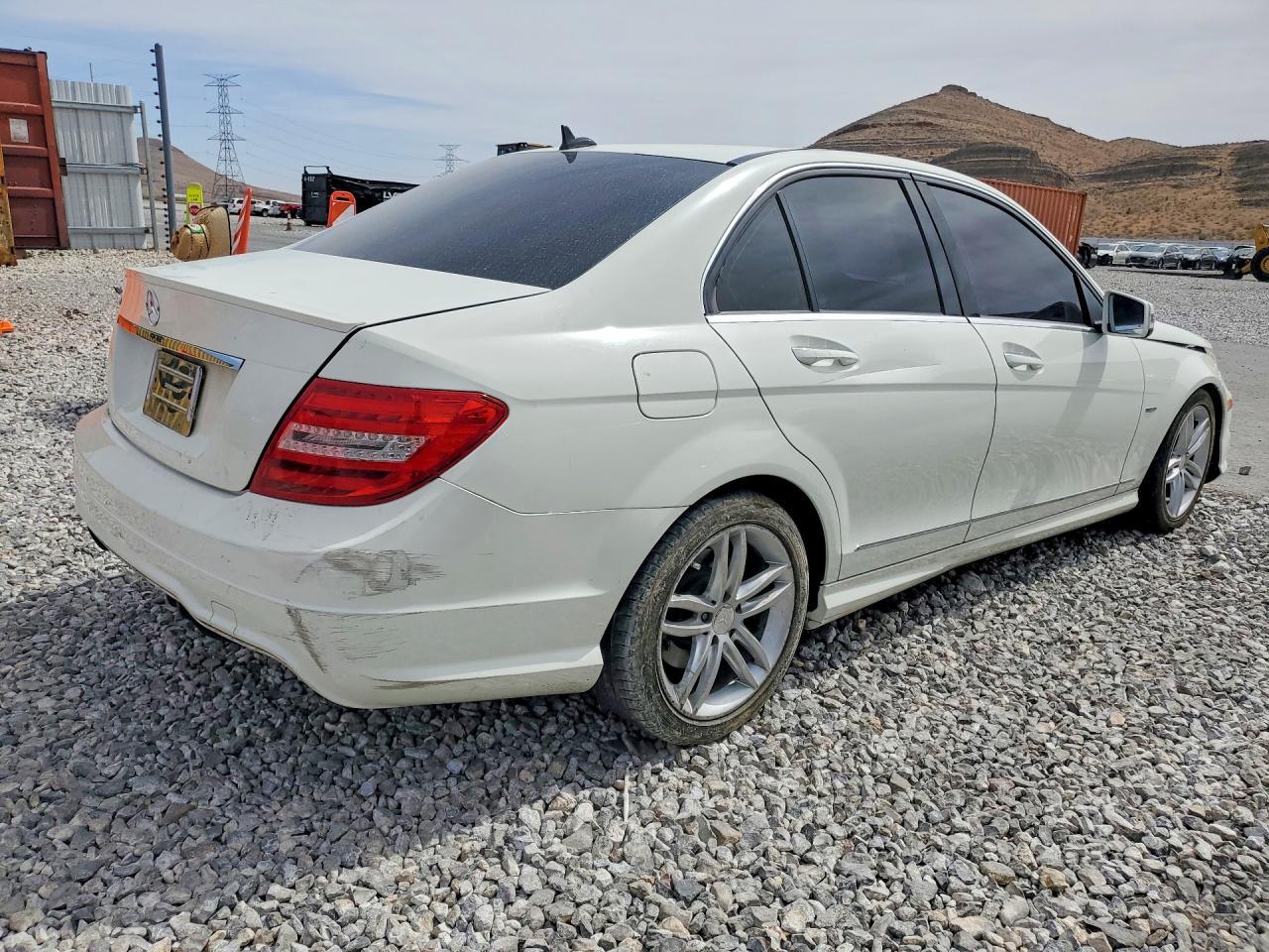 2012 Mercedes-Benz C 250 - Фото 3