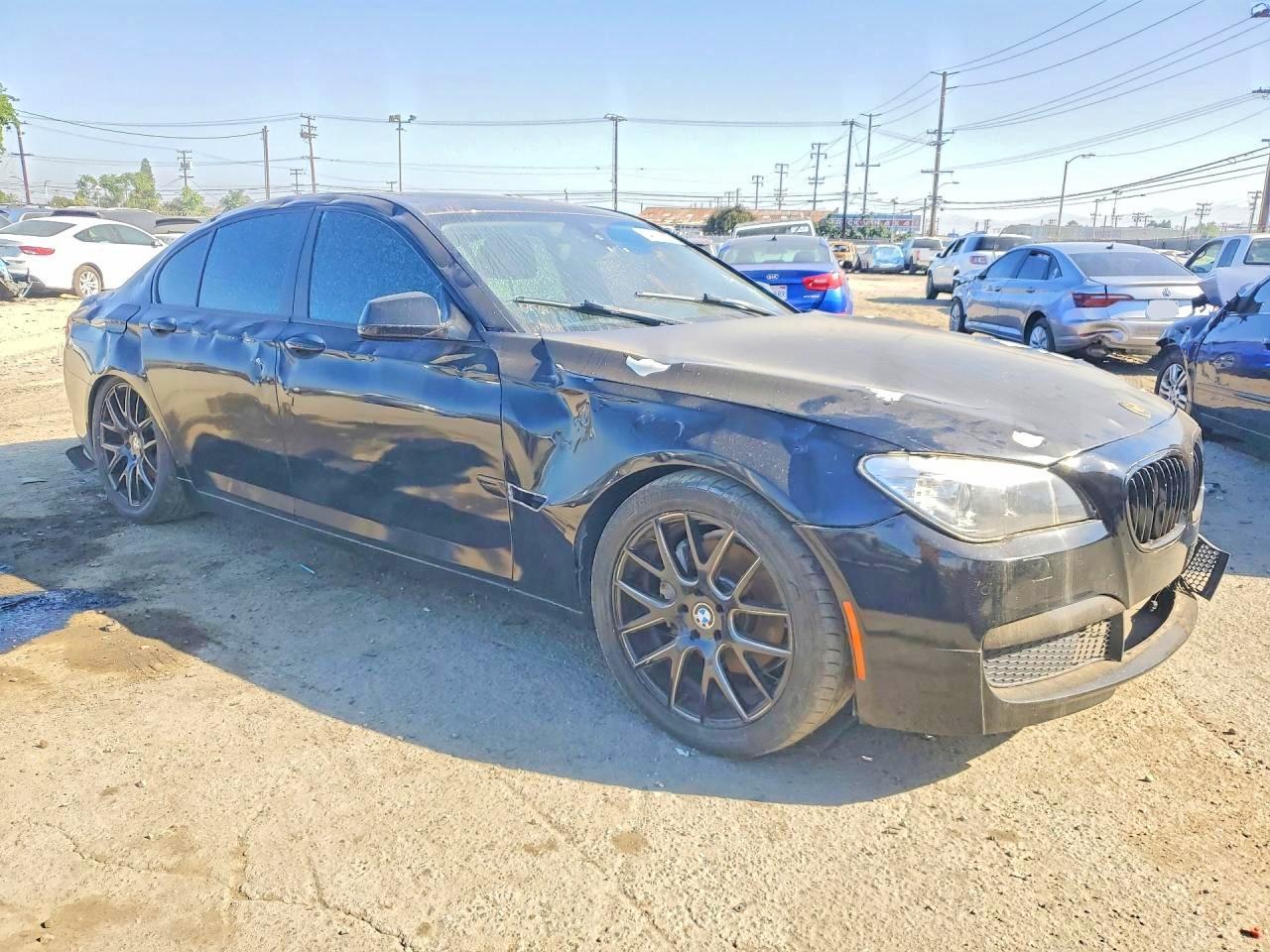 2015 BMW 740 I - Фото 4
