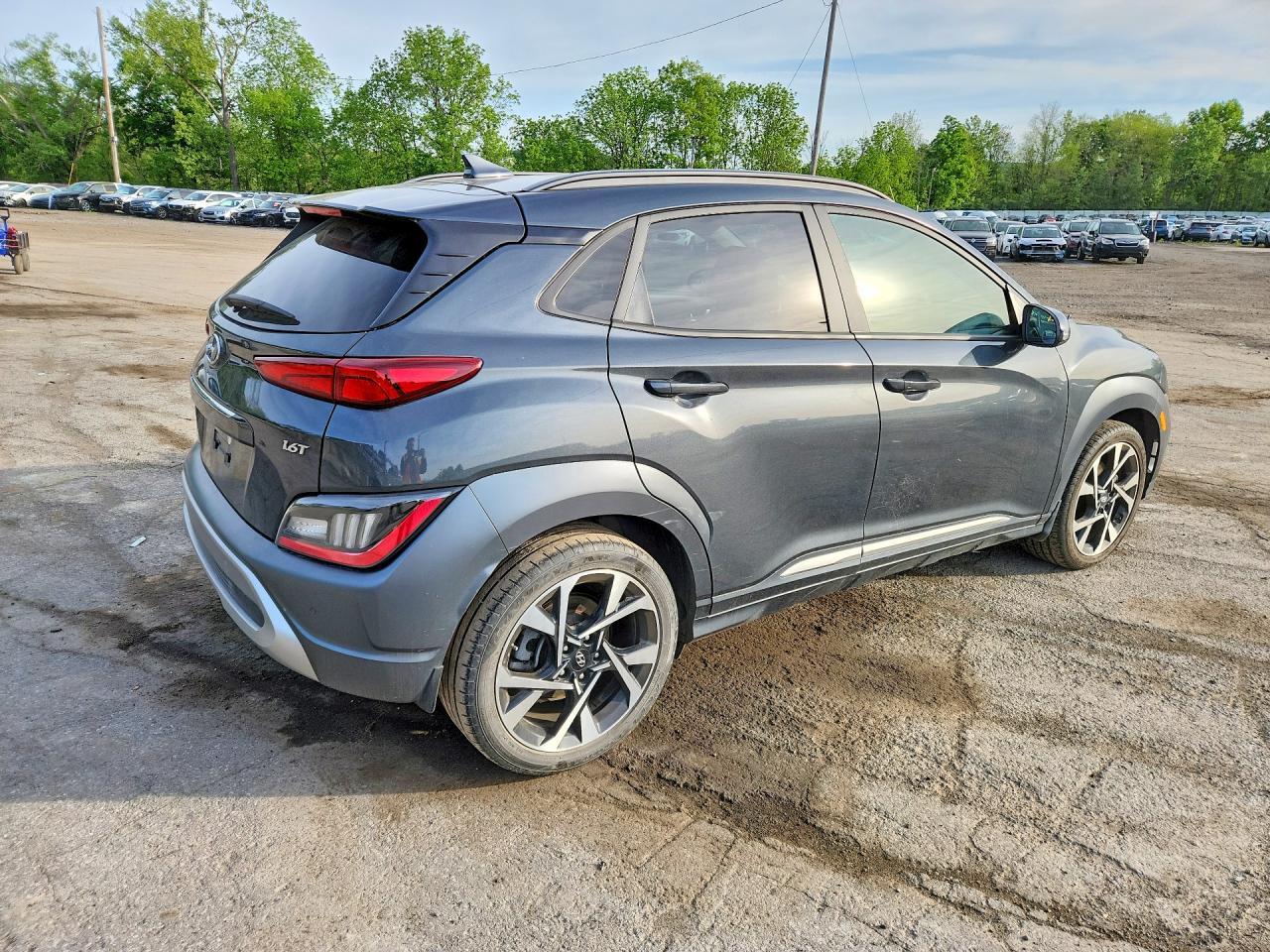 2022 Hyundai Kona Limited - Image 3