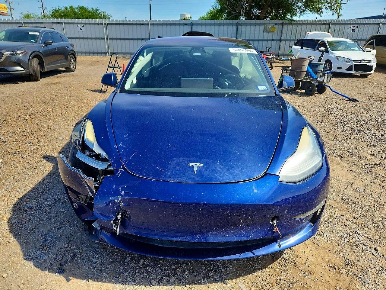 2017 Tesla Model 3 - Фото 5