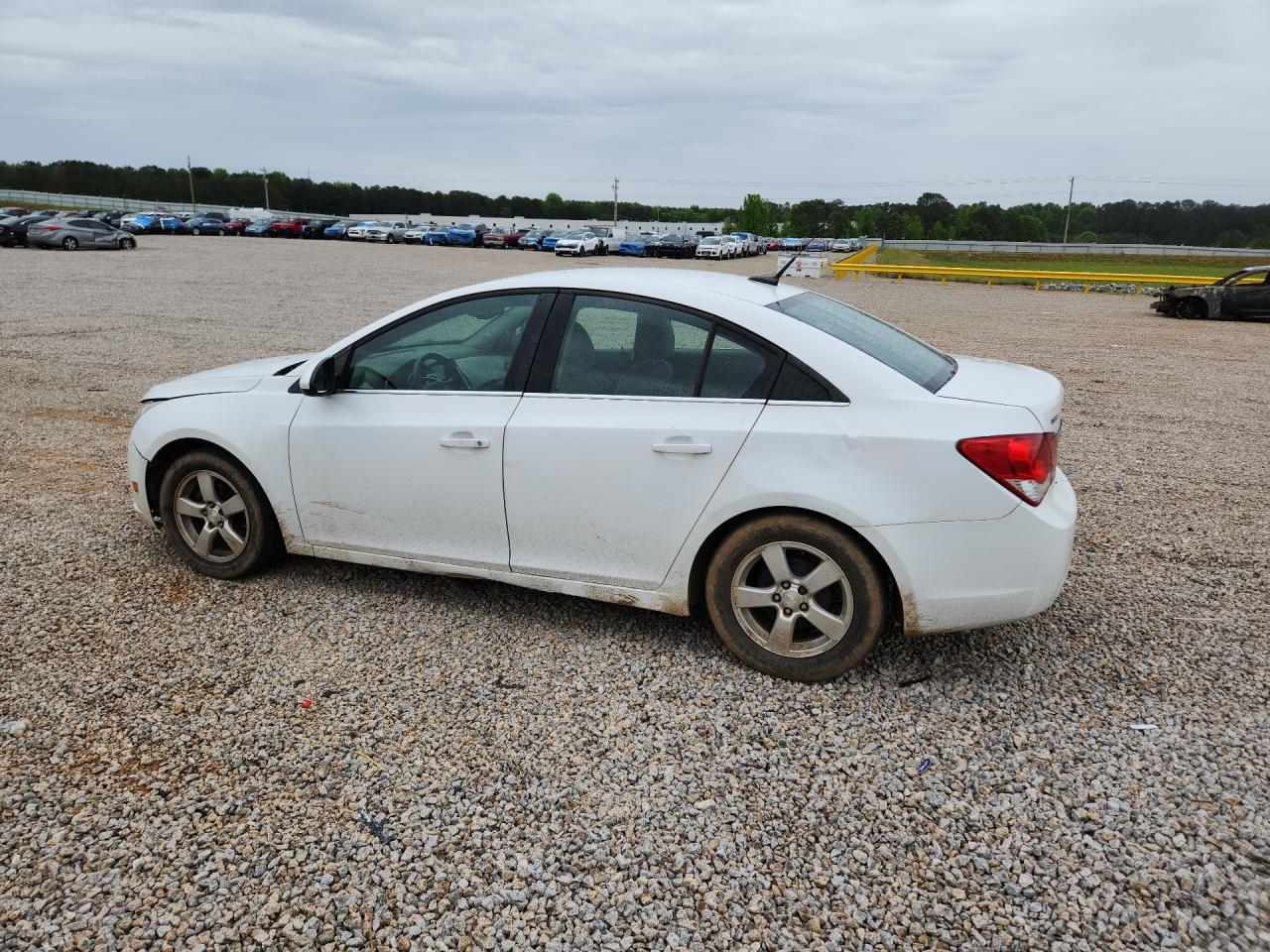 2014 Chevrolet Cruze Lt - Image 2