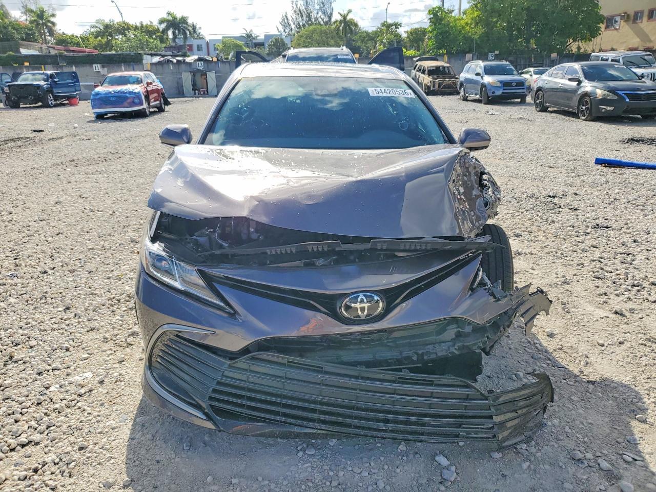 2024 Toyota Camry Le - Фото 5