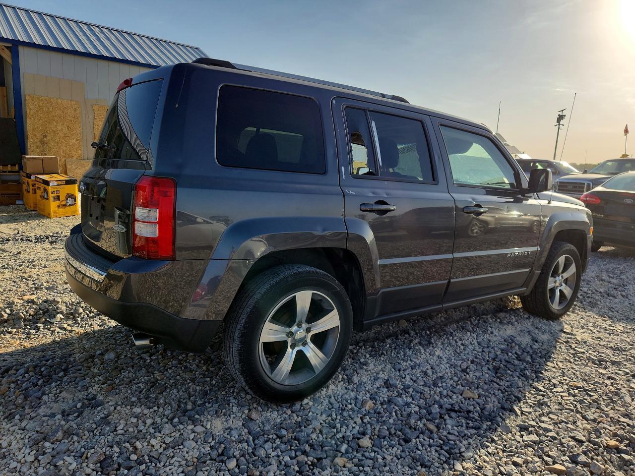 2016 Jeep Patriot Latitude - Фото 3