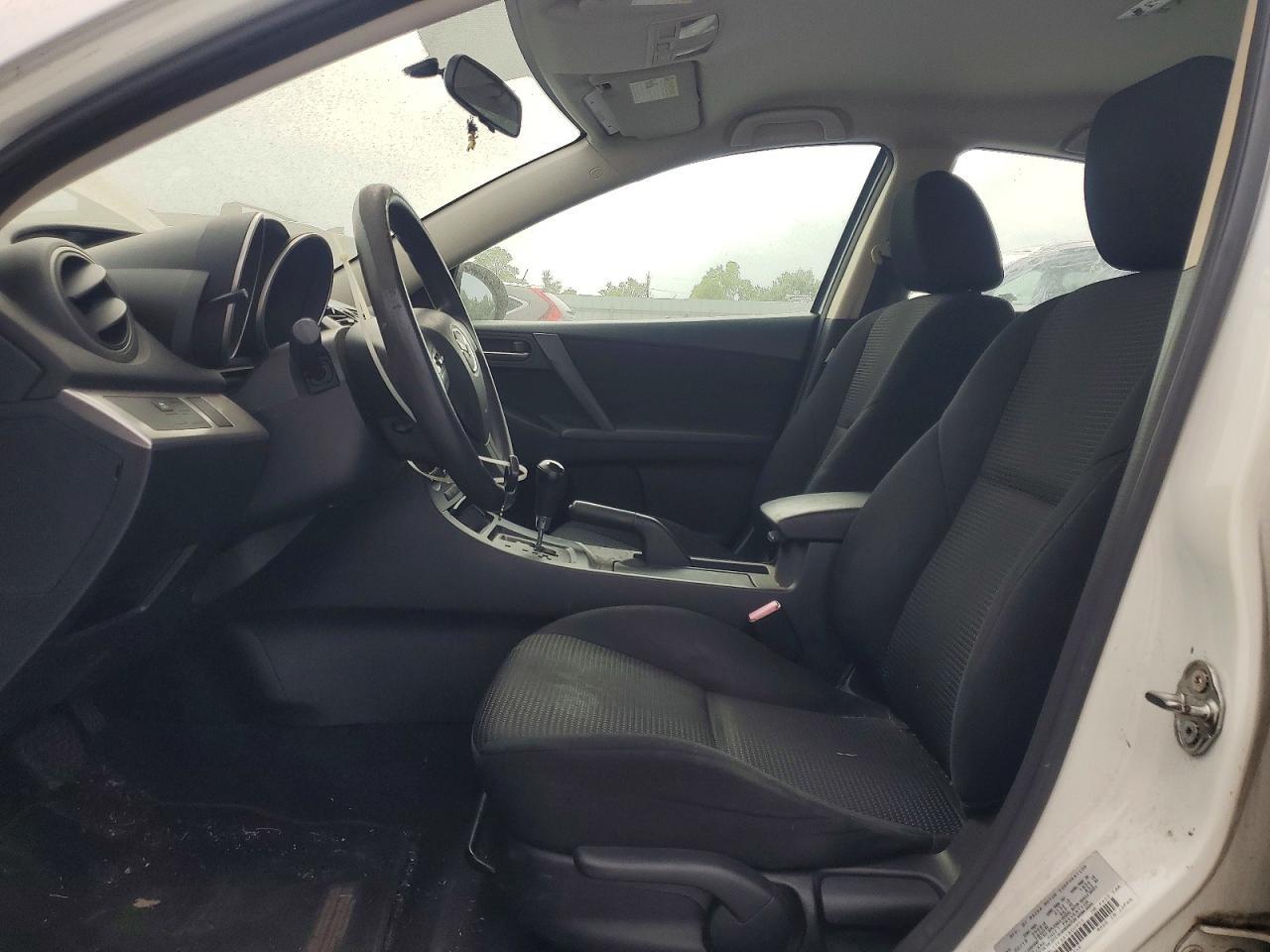 2013 Mazda 3 I - Image 7