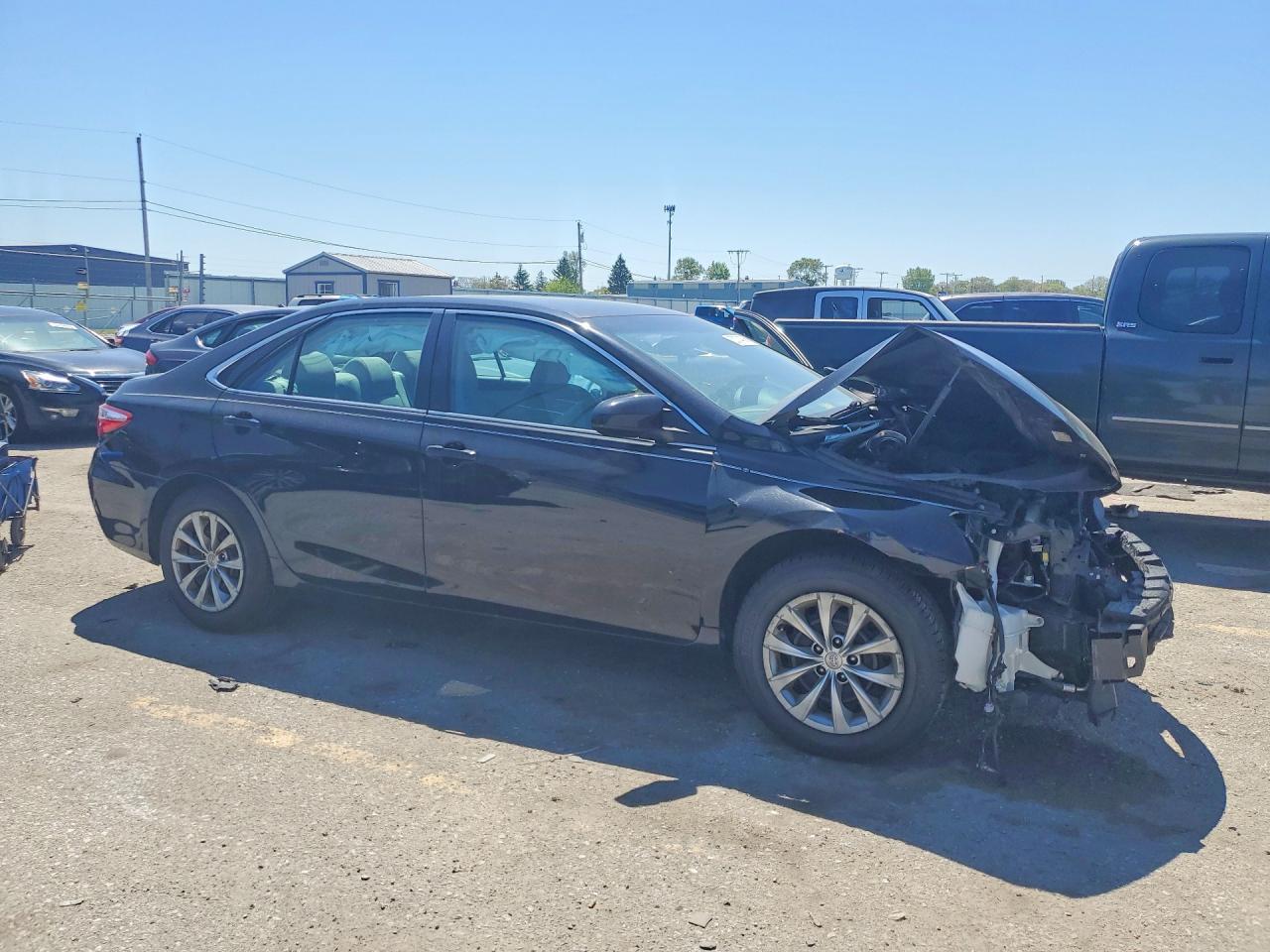 2016 Toyota Camry Le - Фото 4