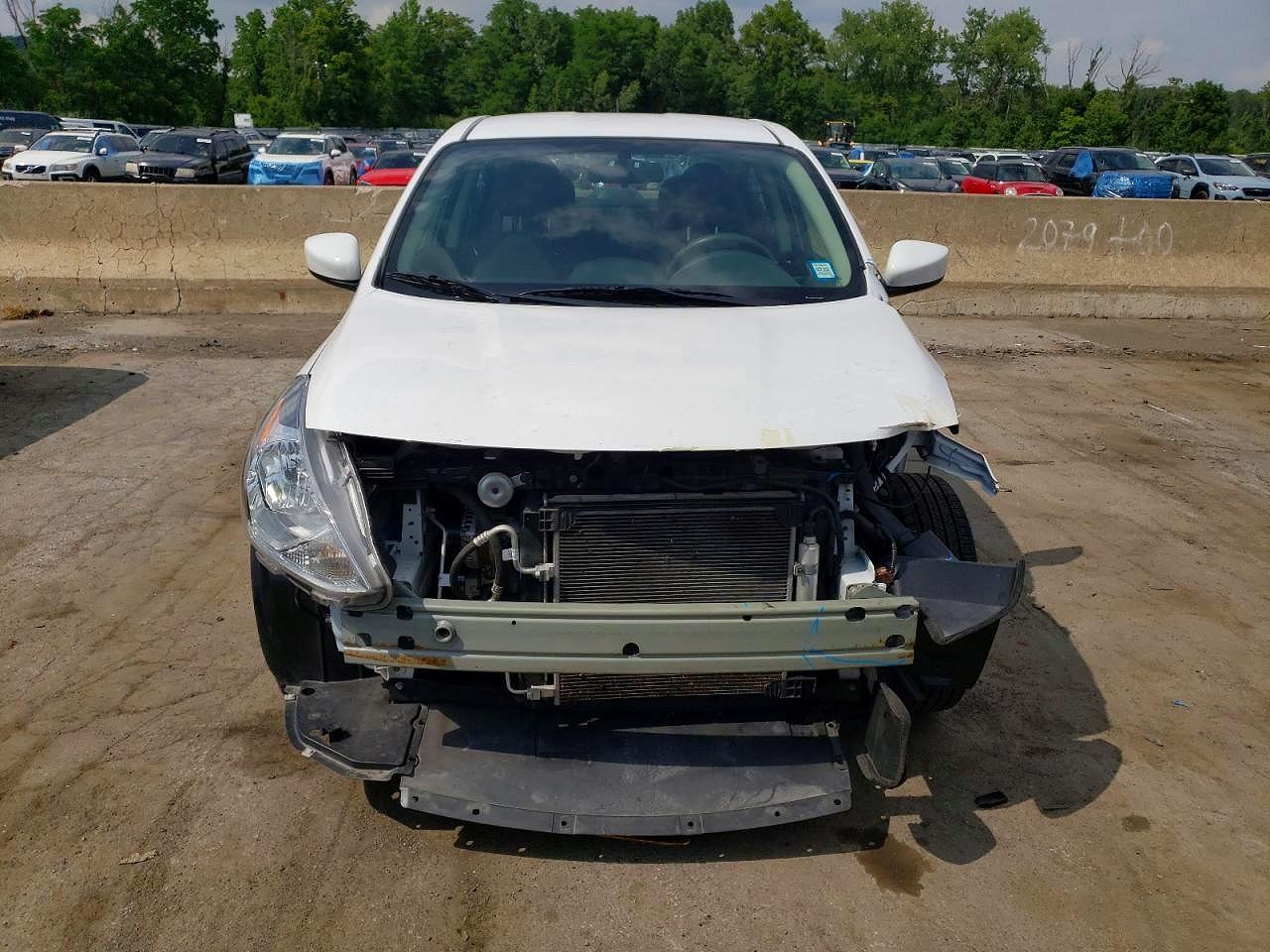 2018 Nissan Versa S - Image 5