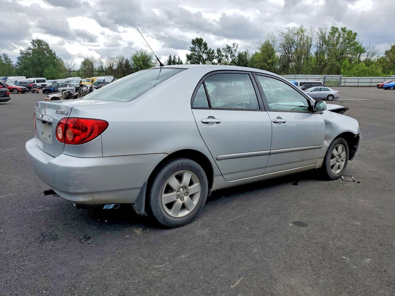 2005 Toyota Corolla Le - Image 3