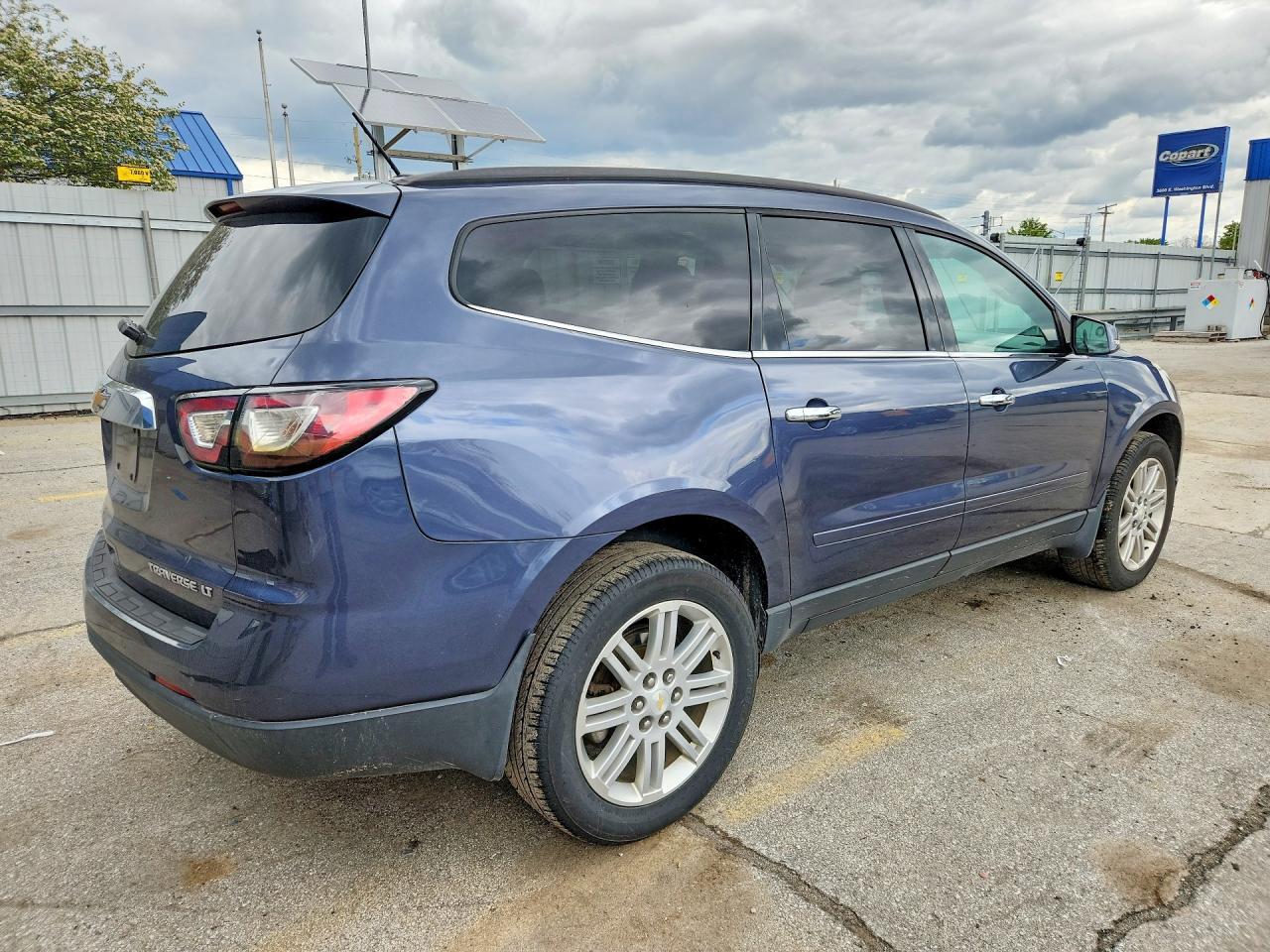 2013 Chevrolet Traverse Lt - Image 3