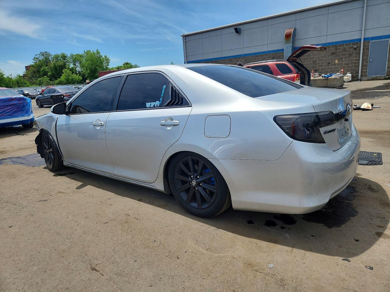 2012 Toyota Camry Xle - Image 2