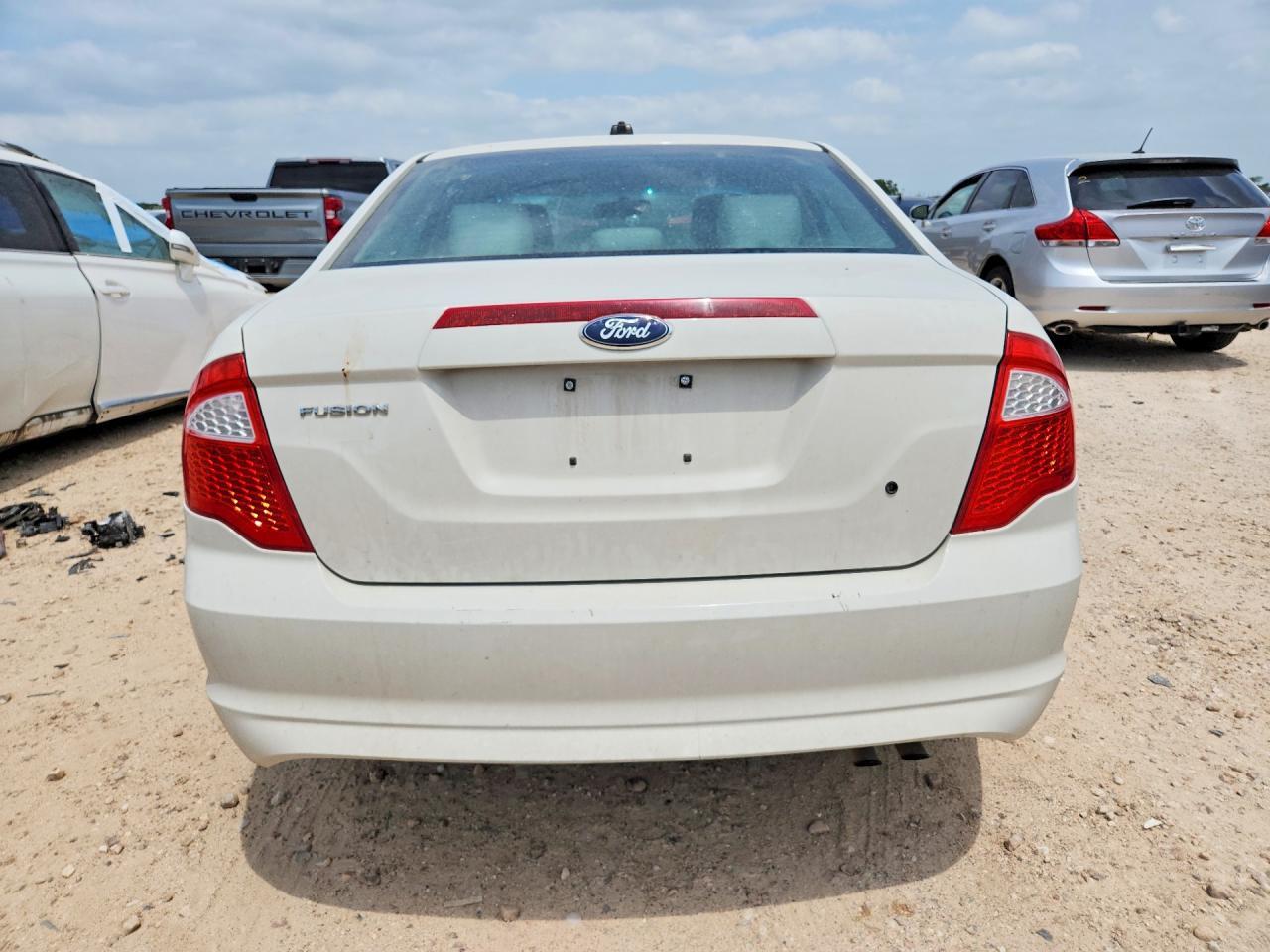2012 Ford Fusion S - Фото 6