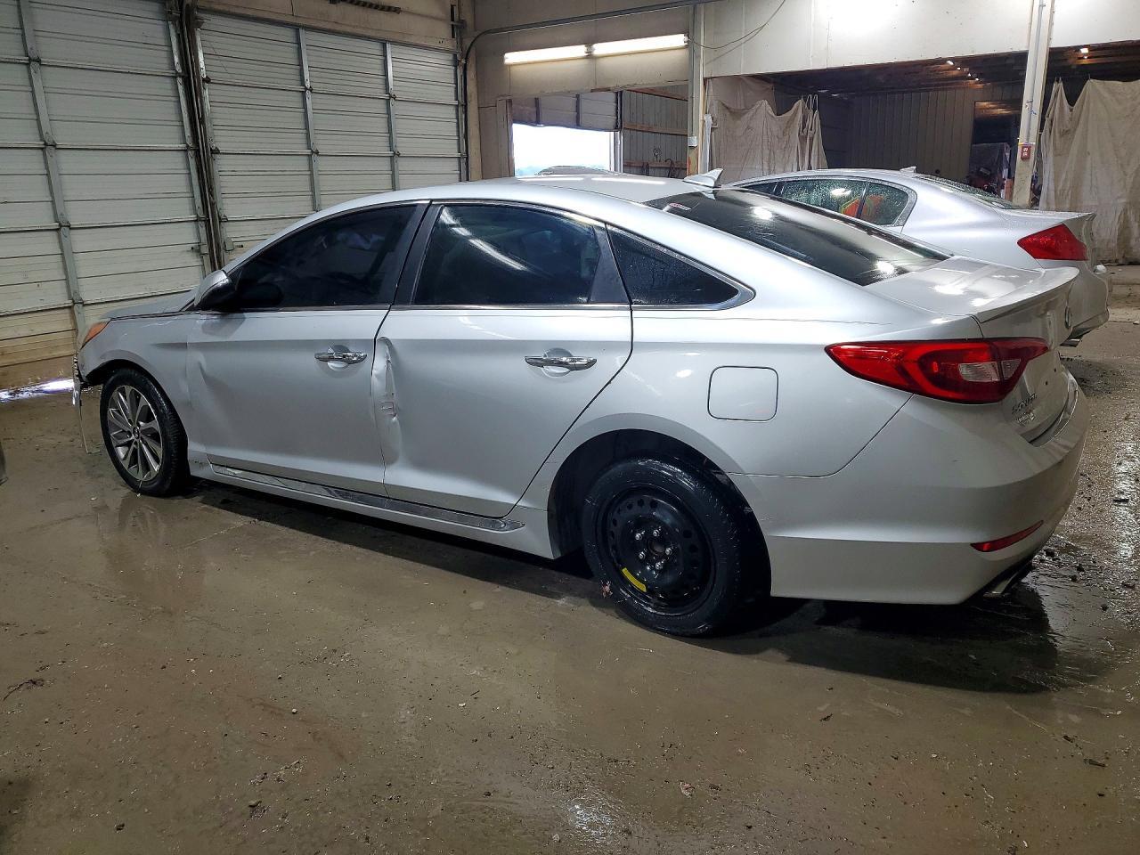 2016 Hyundai Sonata Sport - Фото 2