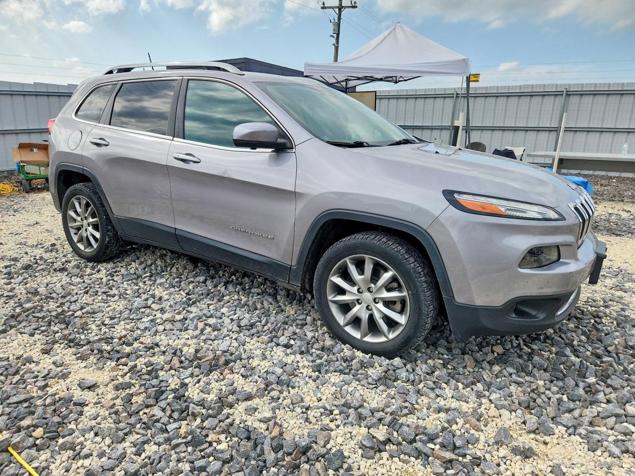 2018 Jeep Cherokee Limited - Image 4