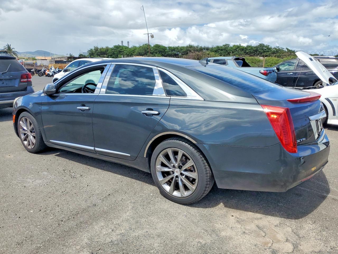 2014 Cadillac Xts - Image 2