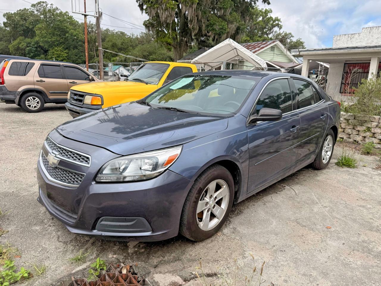 2013 Chevrolet Malibu Ls - Фото 2