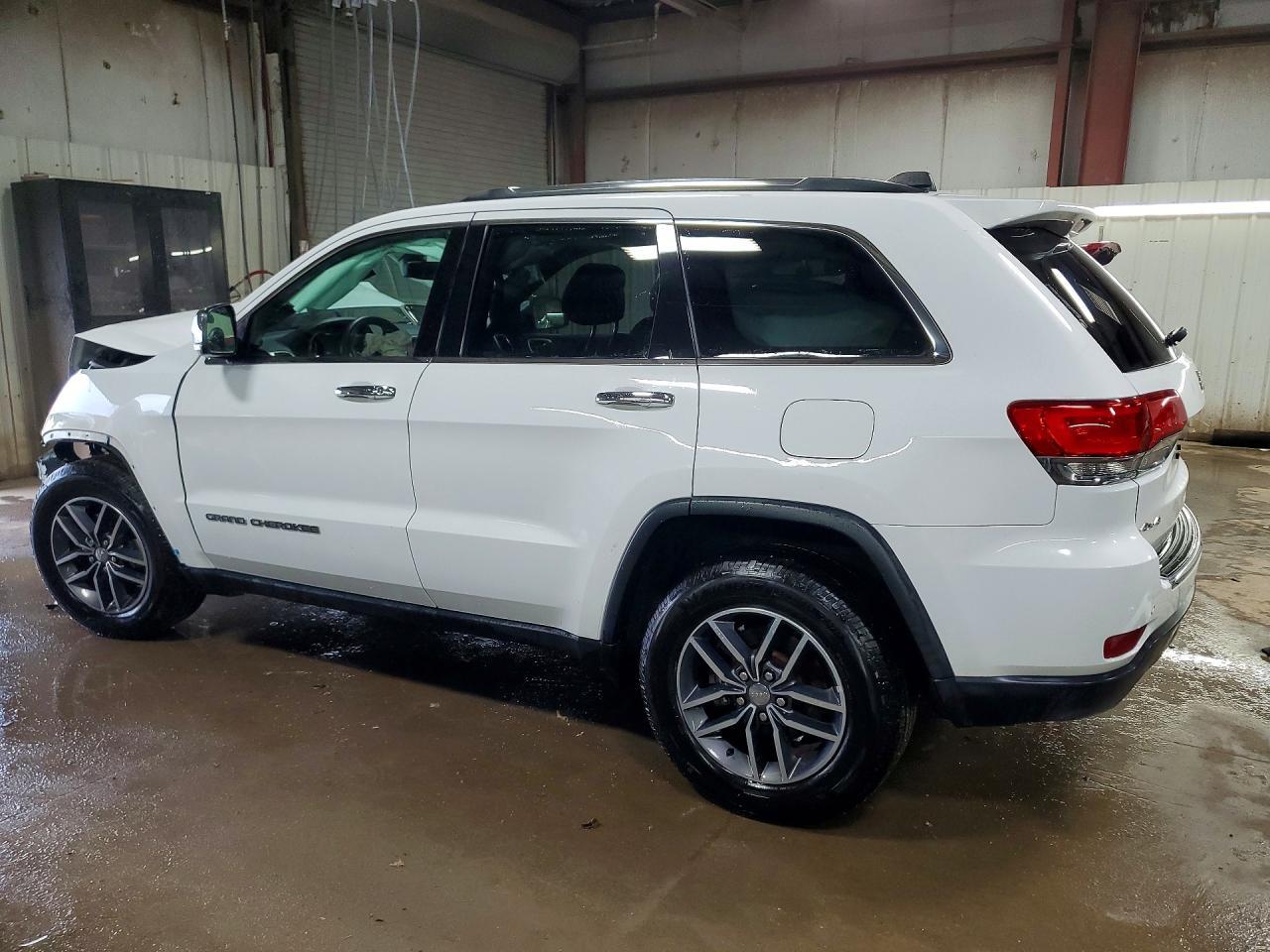 2018 Jeep Grand Cherokee Limited - Image 2
