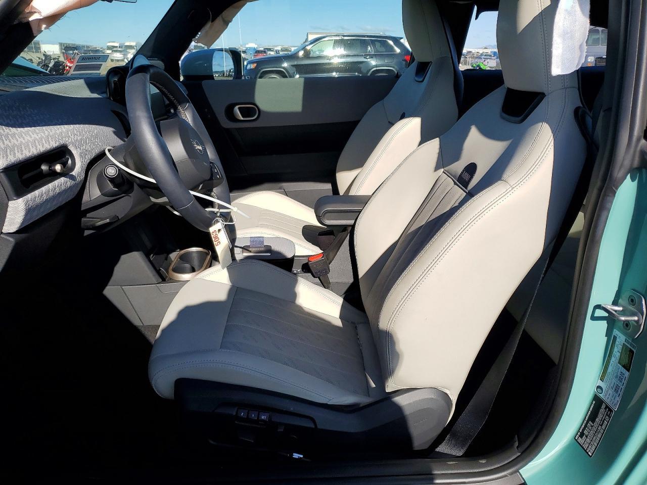 2025 Mini Cooper S - Image 7