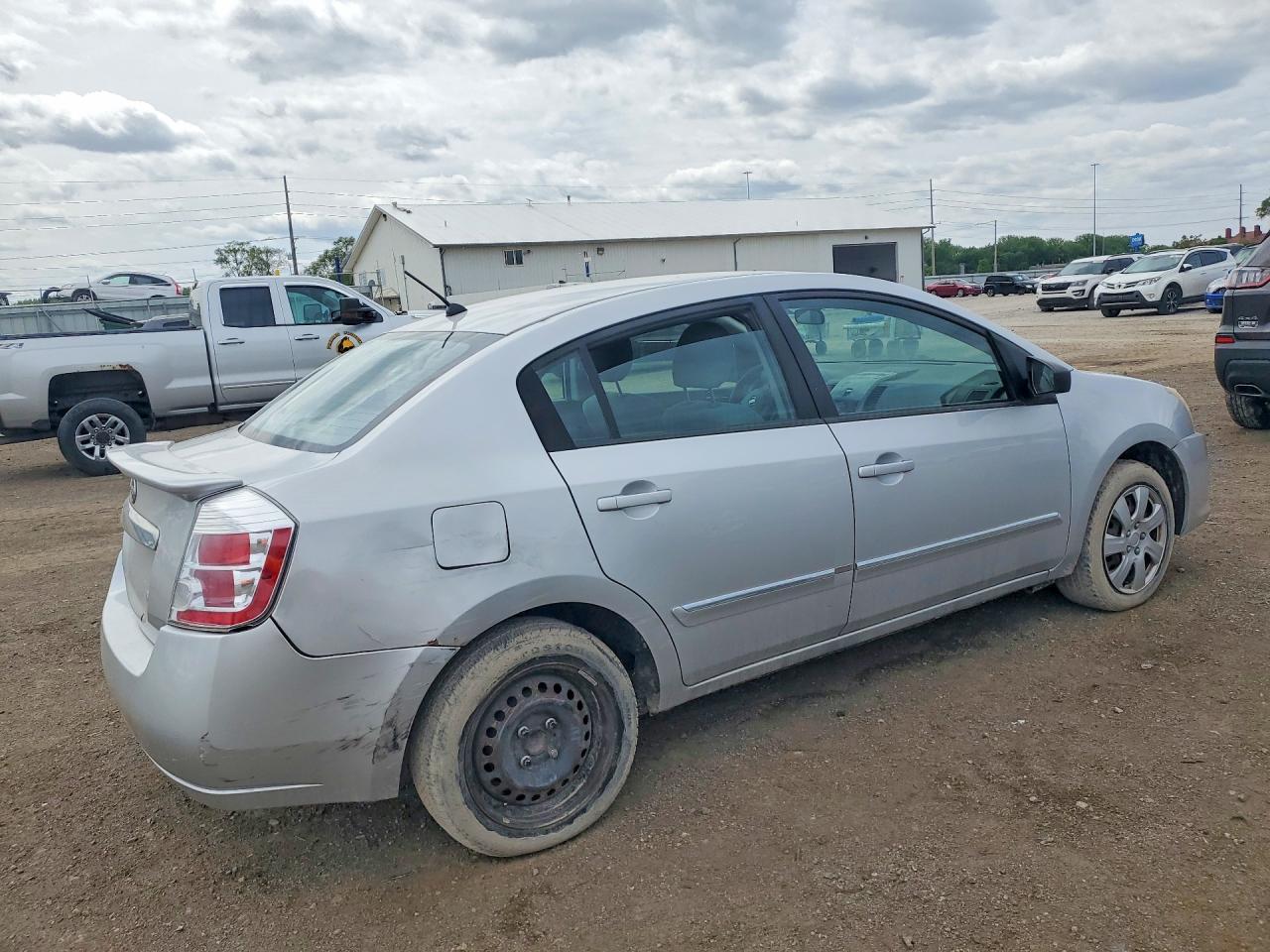 2011 Nissan Sentra 2.0 - Image 3