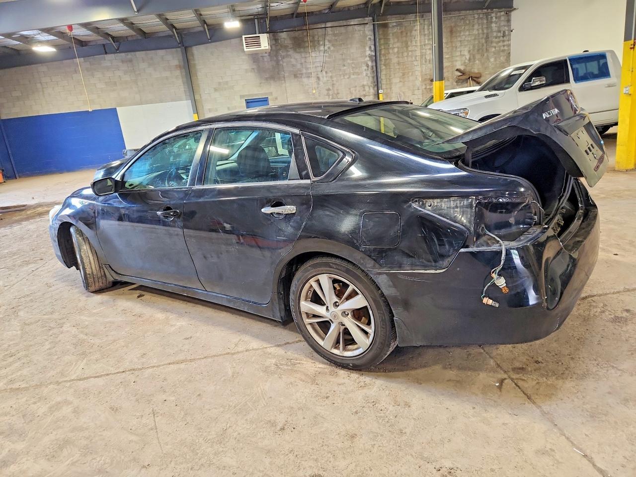 2013 Nissan Altima 2.5 - Image 2