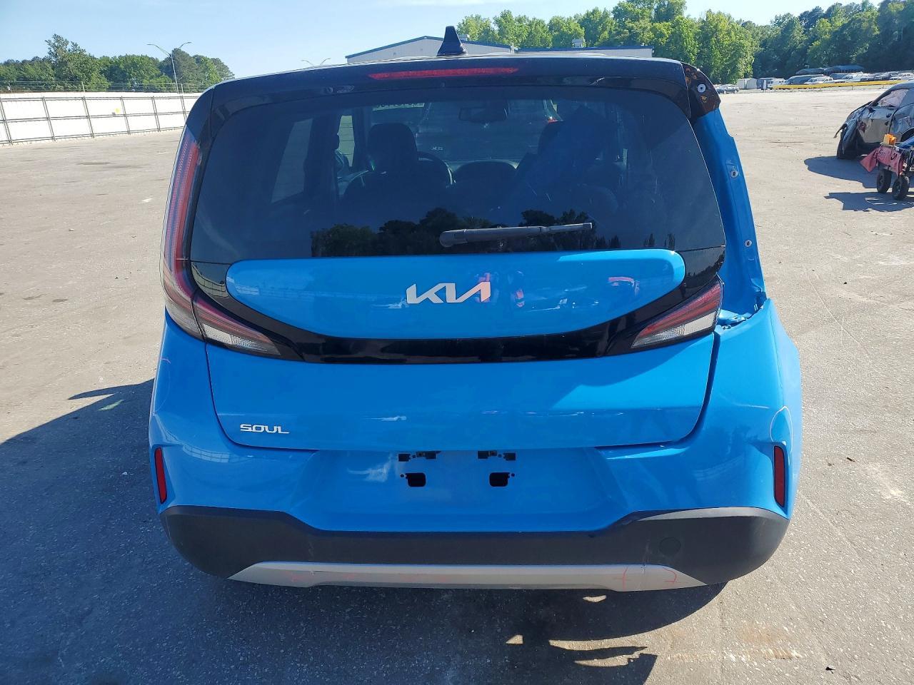 2025 Kia Soul S - Image 6