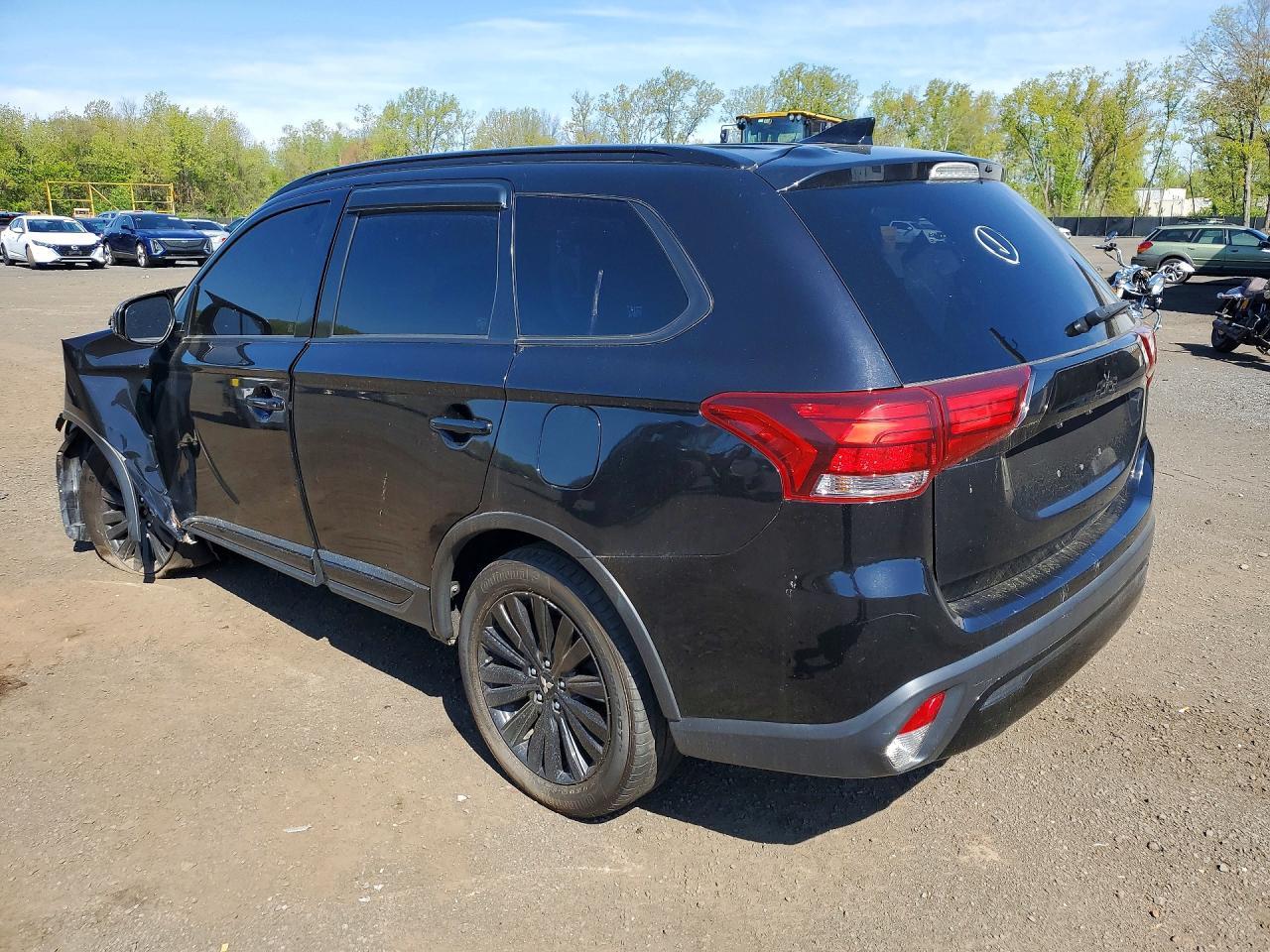 2020 Mitsubishi Outlander Se - Фото 2