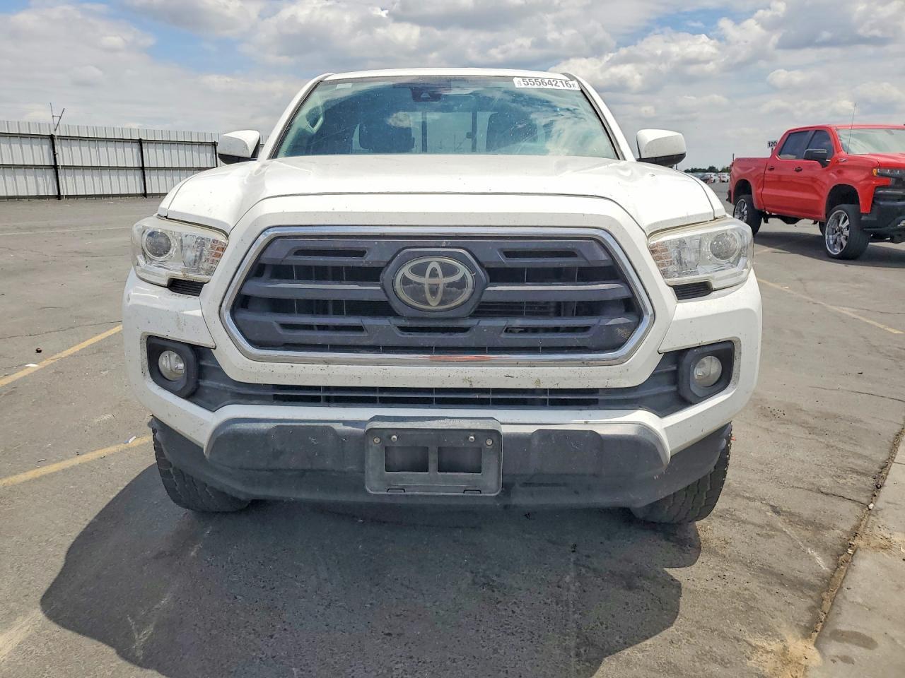 2019 Toyota Tacoma Sr5 V6 - Image 5