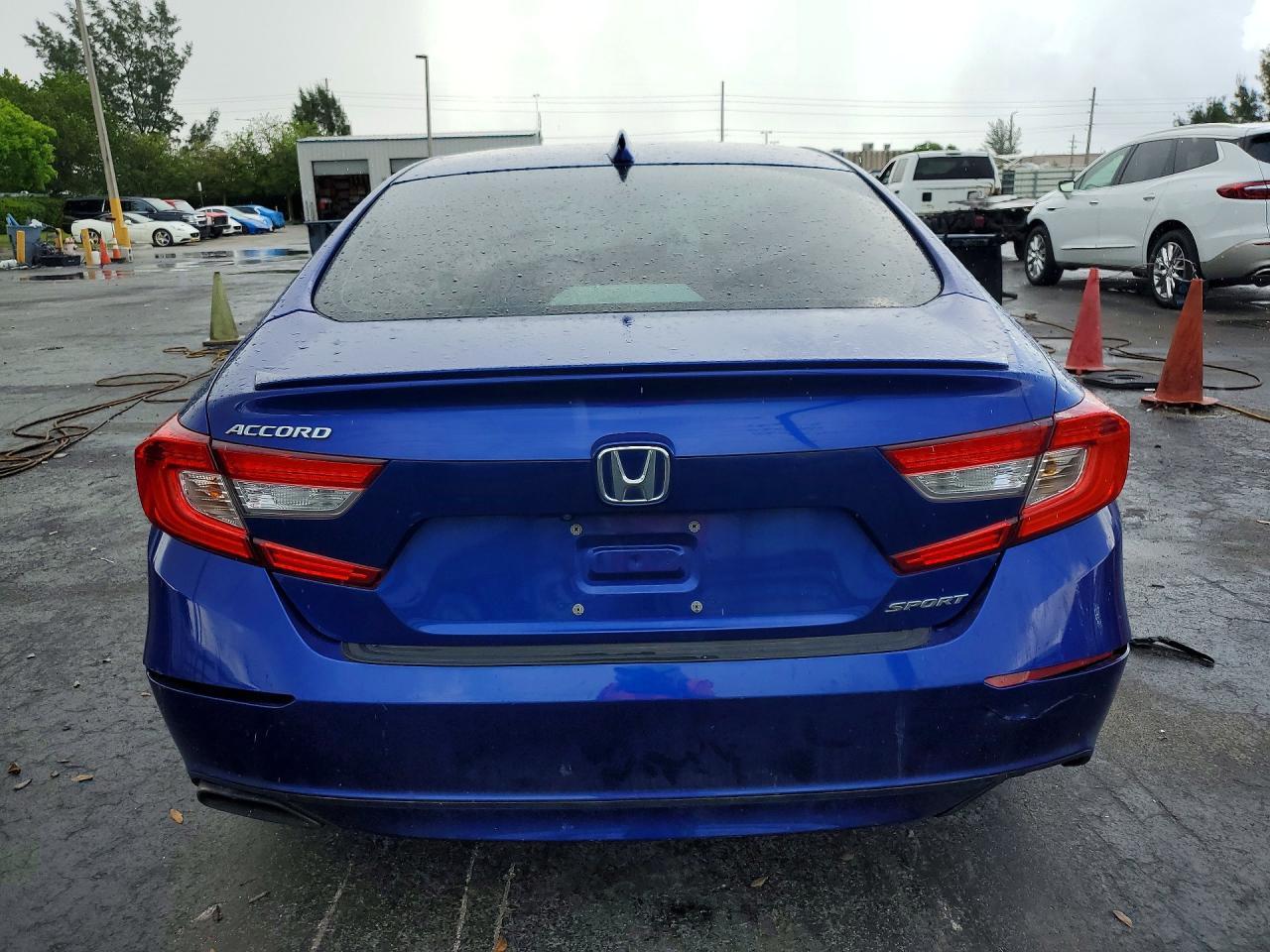 2018 Honda Accord Sport - Image 6
