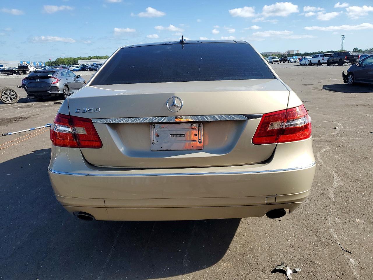 2010 Mercedes-Benz E 350 - Фото 6
