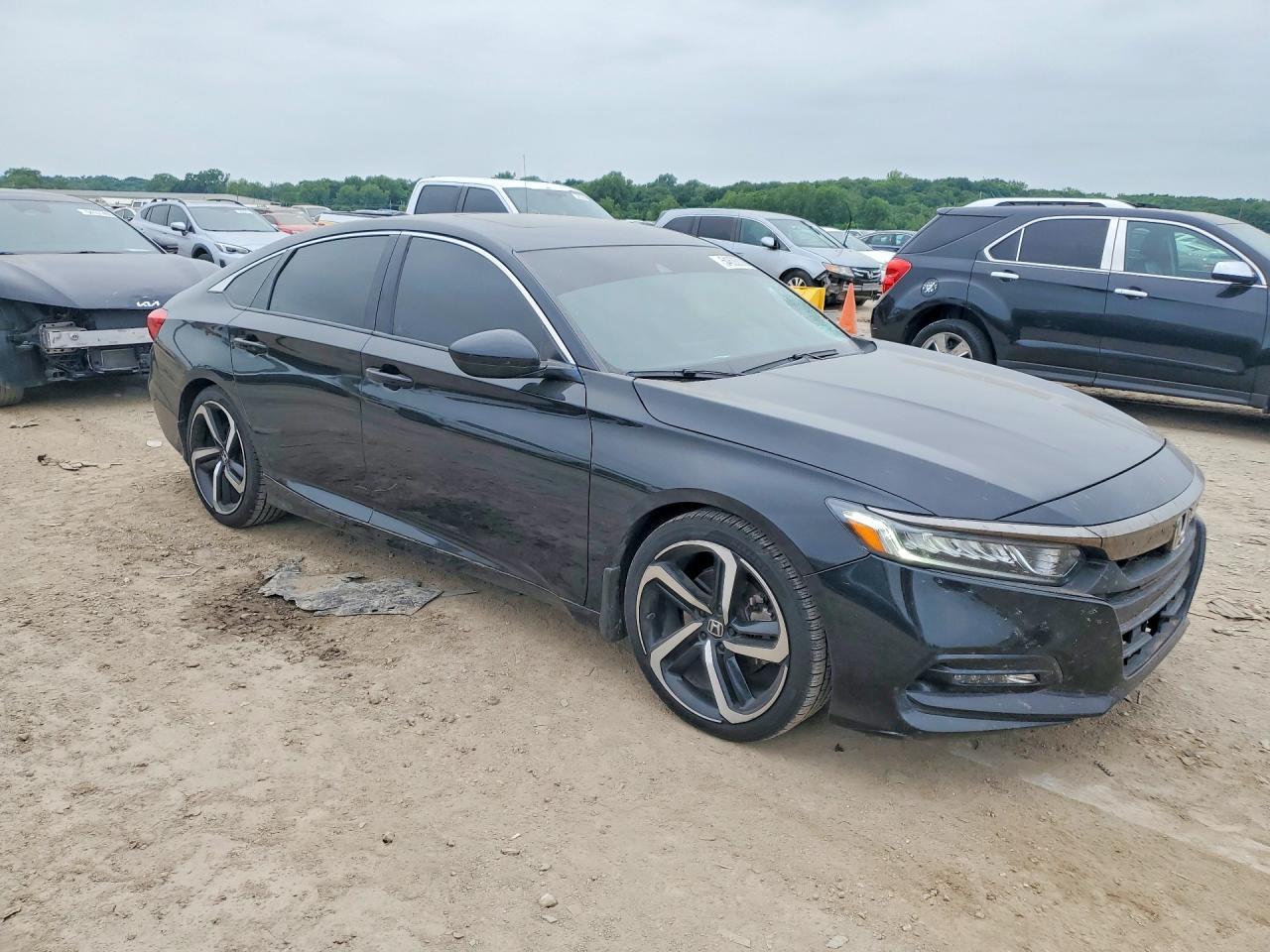 2020 Honda Accord - Image 4