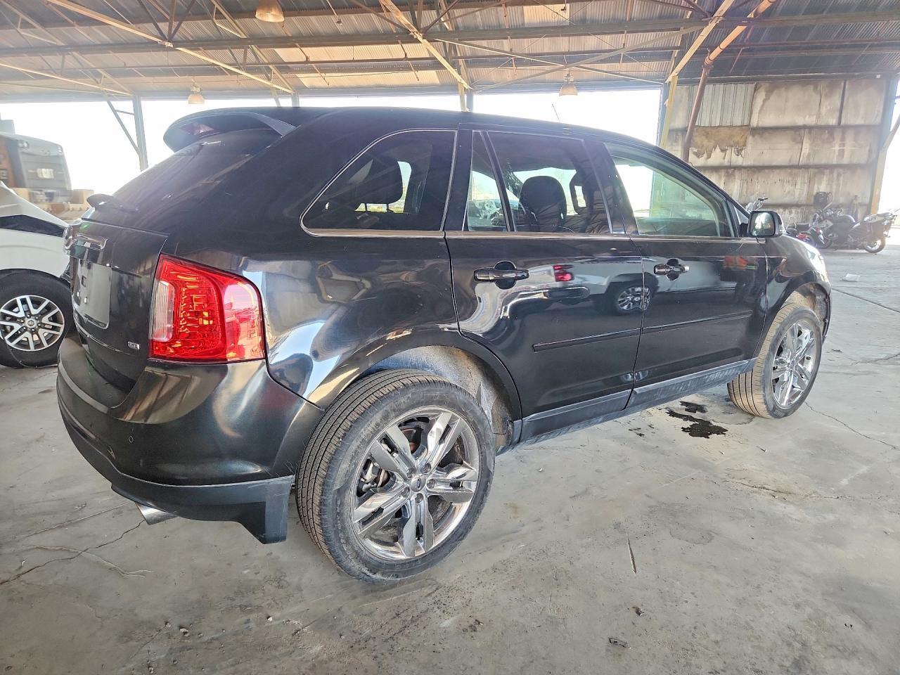 2013 Ford Edge Limited - Image 3