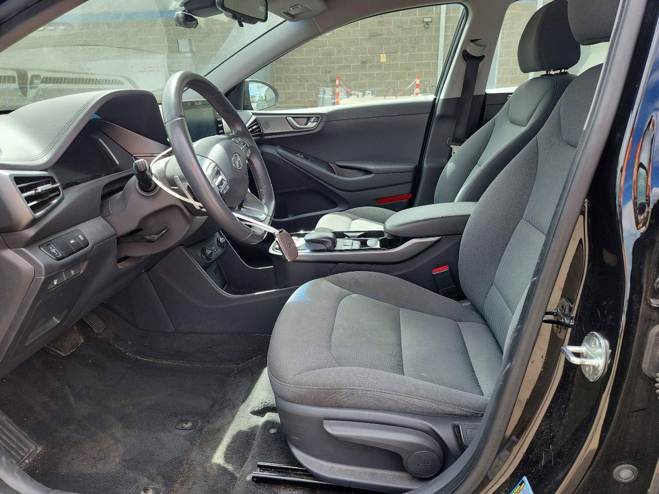 2020 Hyundai Ioniq Se - Фото 7