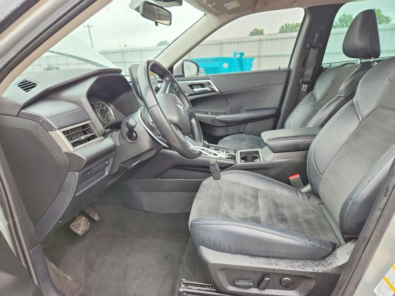 2023 Mitsubishi Outlander Se - Image 7