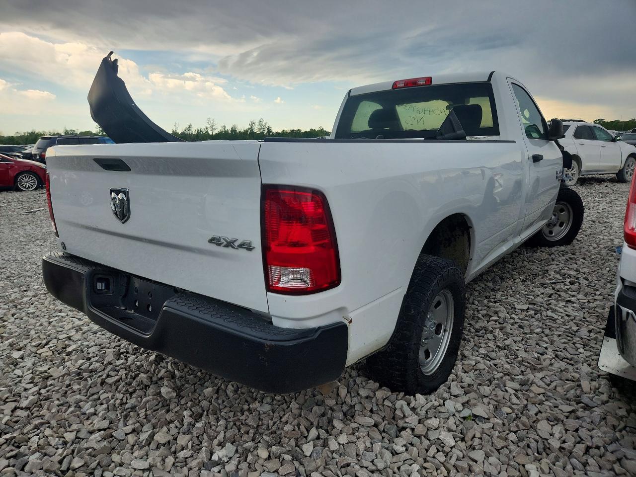 2022 Ram 1500 Classic Tradesman - Фото 3