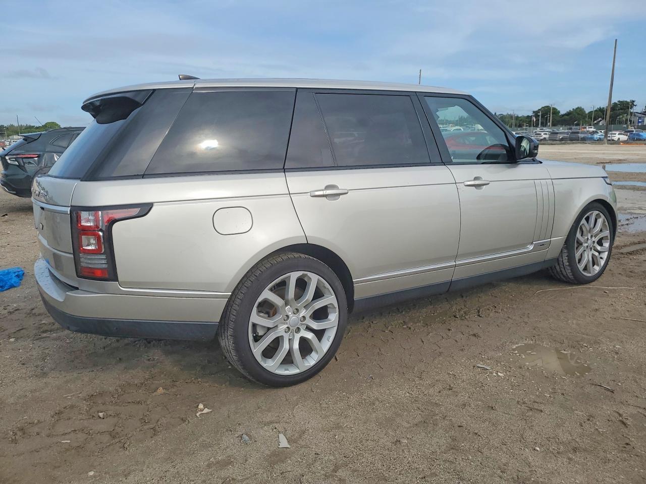 2017 Land Rover Range Rover Supercharged - Фото 3