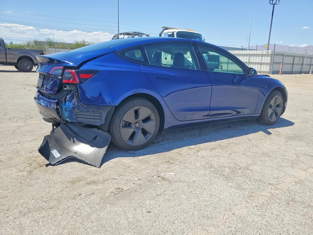 2023 Tesla Model 3 - Image 3