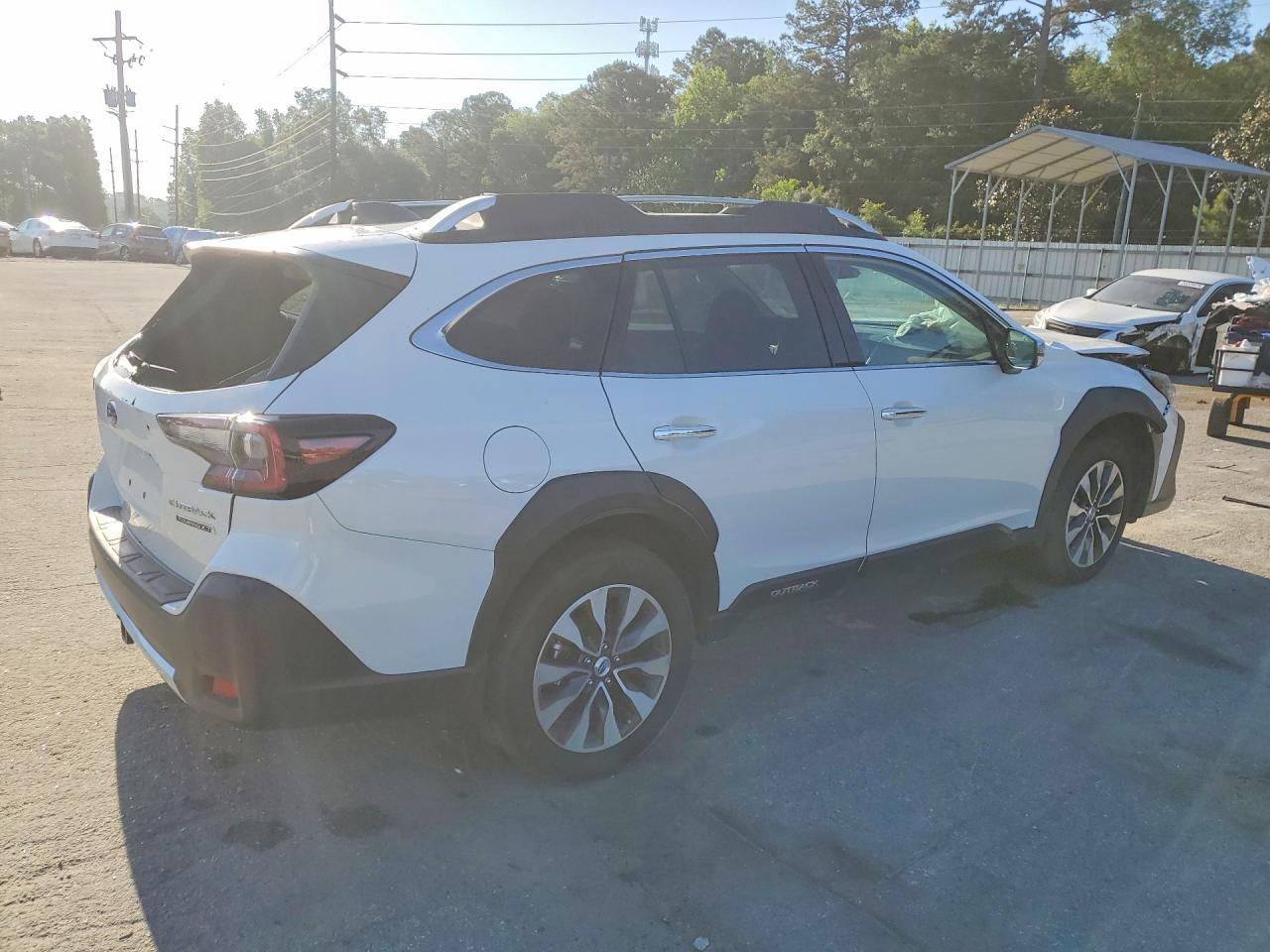 2025 Subaru Outback Touring - Фото 3