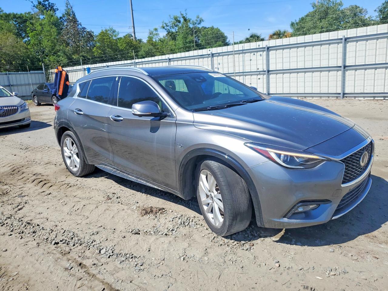 2018 Infiniti Qx30 Premium - Image 4