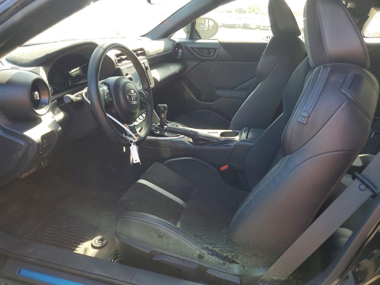 2025 Toyota Gr 86 Premium - Фото 7