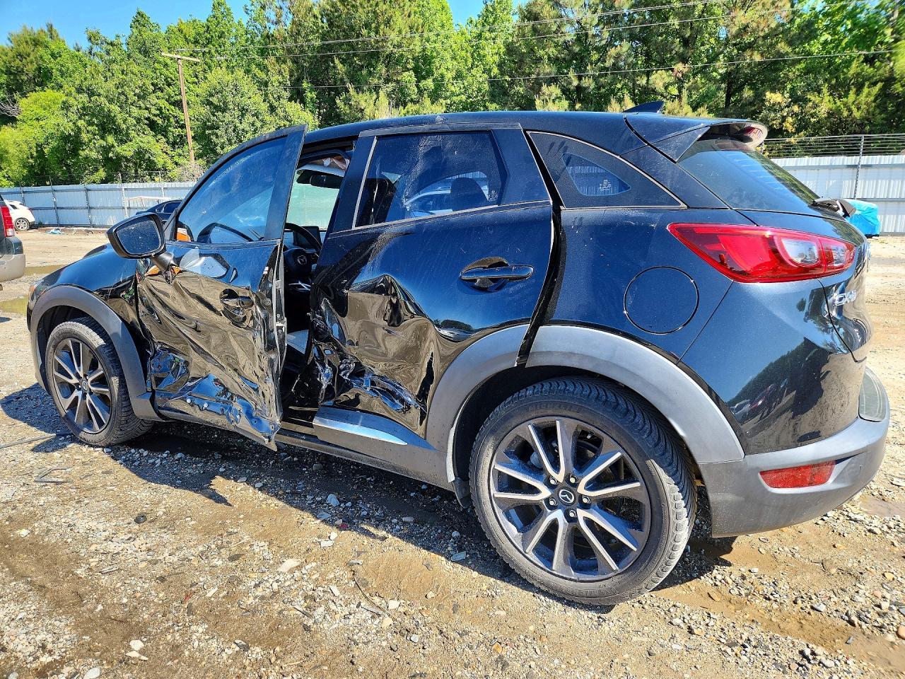2018 Mazda Cx-3 Grand Touring - Image 2