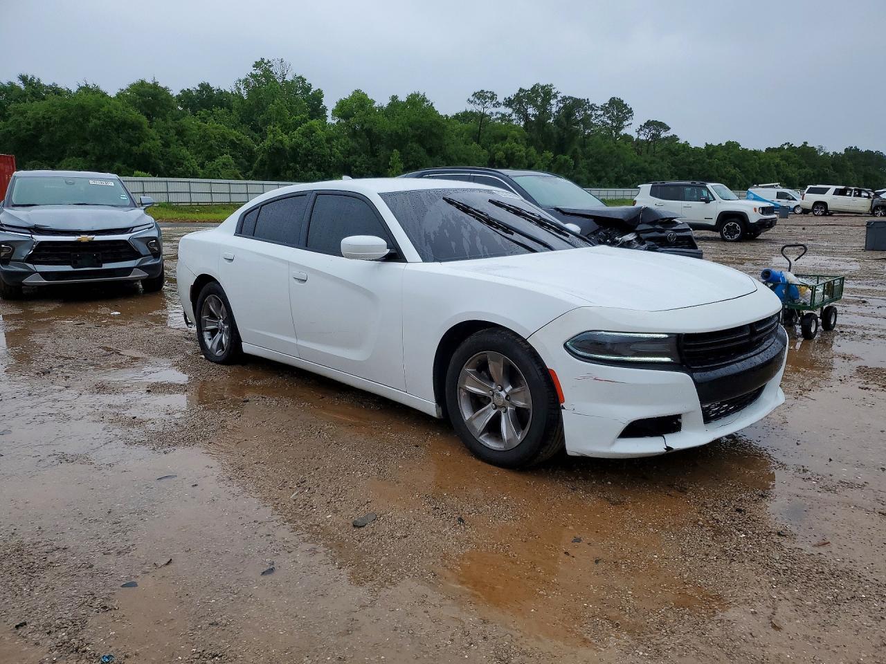 2016 Dodge Charger Sxt - Image 4