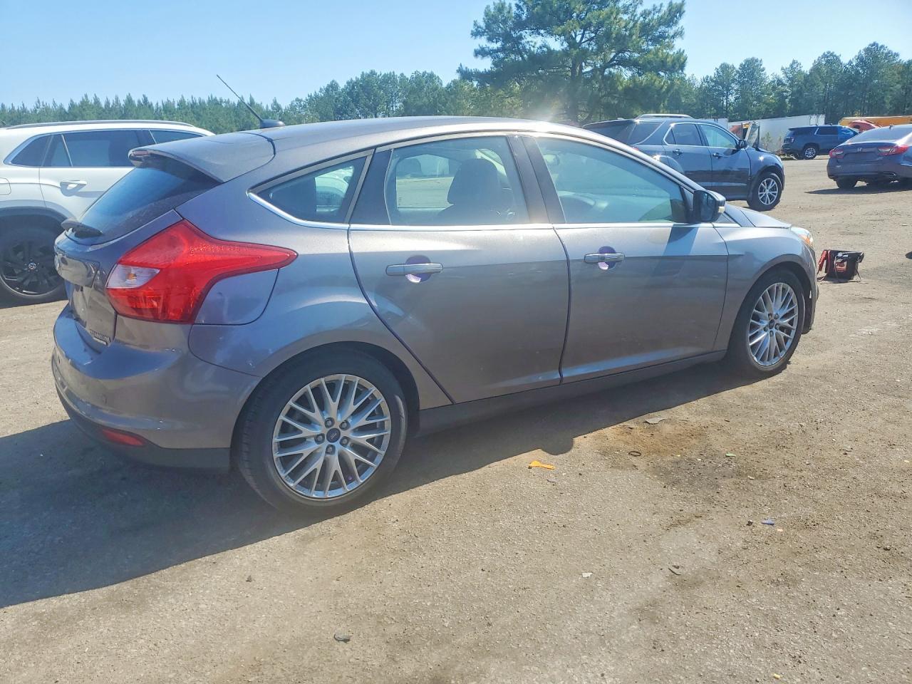 2014 Ford Focus Titanium - Image 3