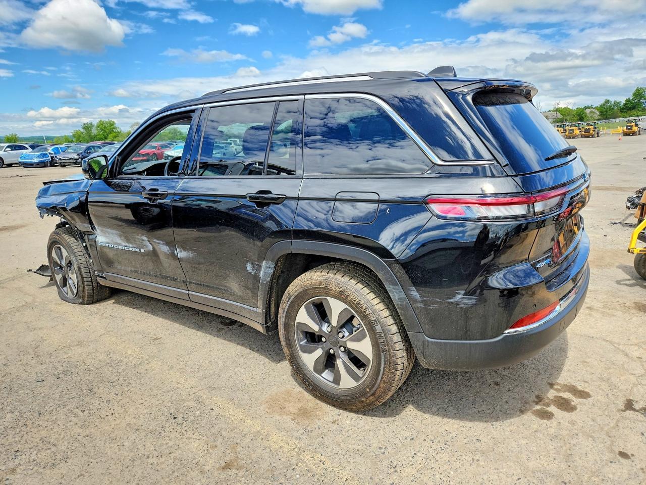 2022 Jeep Grand Cherokee Limited 4Xe - Фото 2