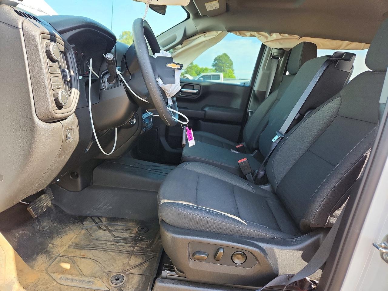 2026 Chevrolet Silverado K1500 Custom - Фото 7