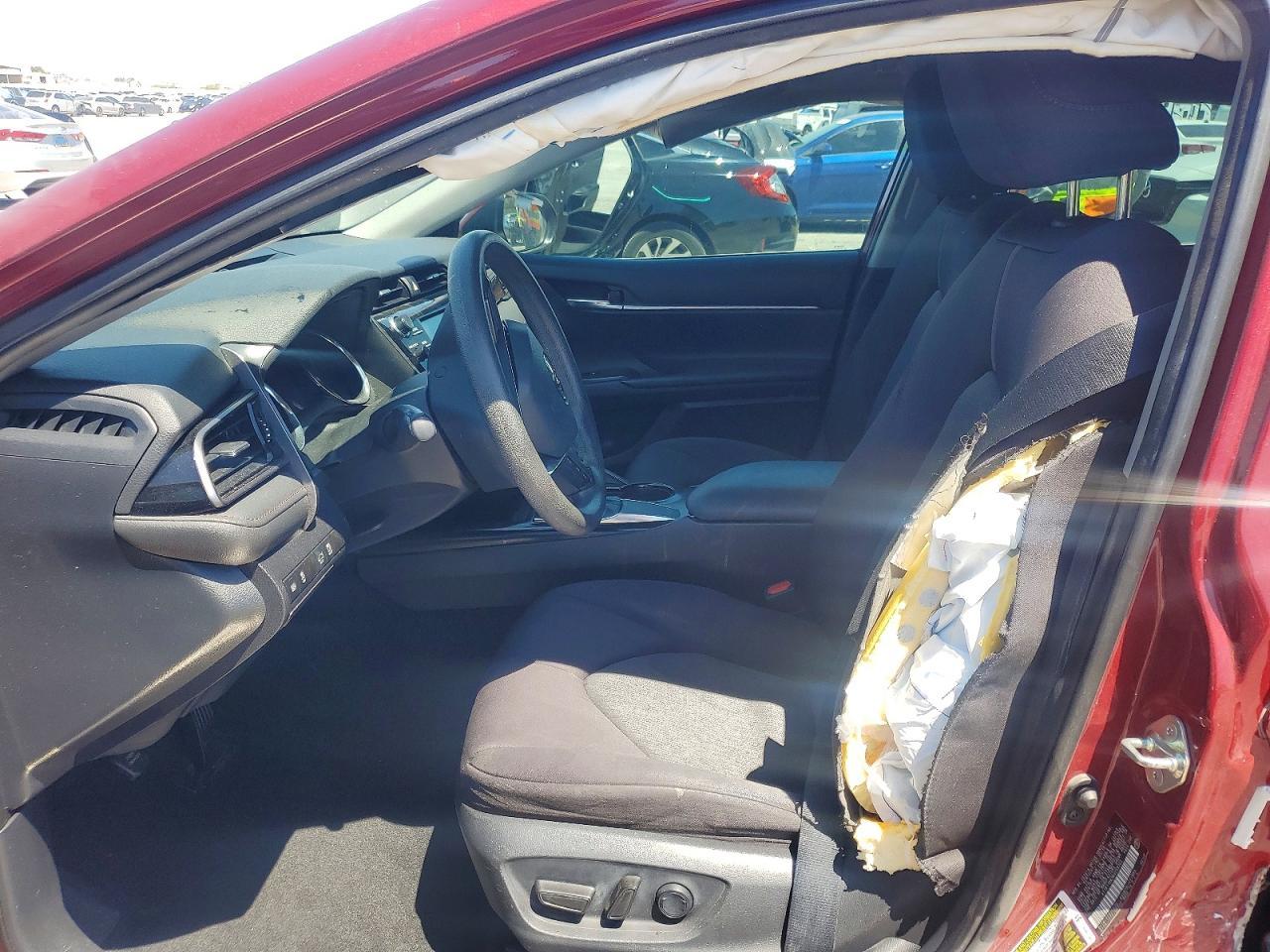 2019 Toyota Camry Le - Image 7