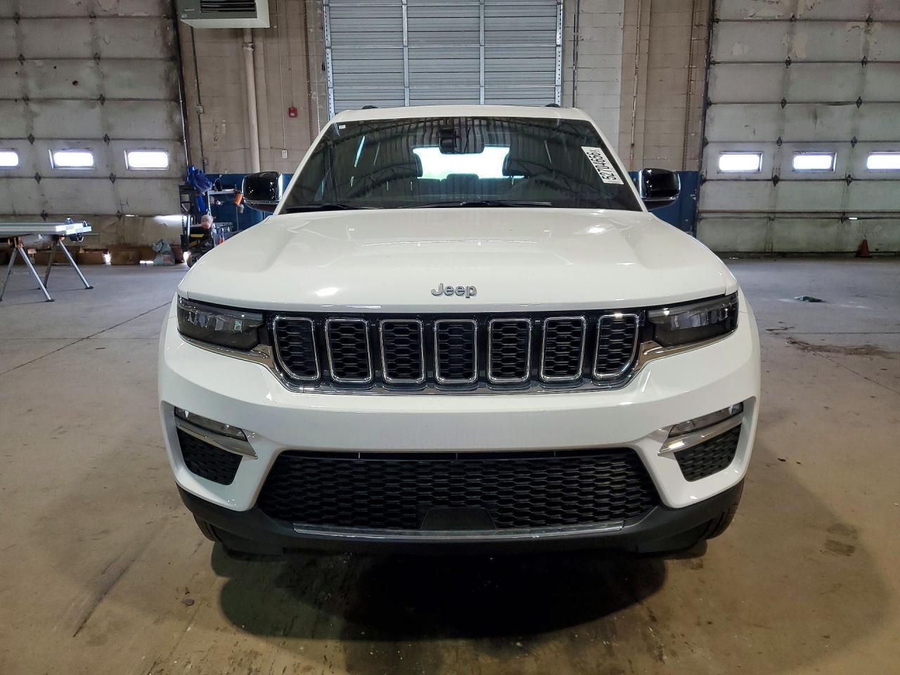 2025 Jeep Grand Cherokee 4Xe - Image 5