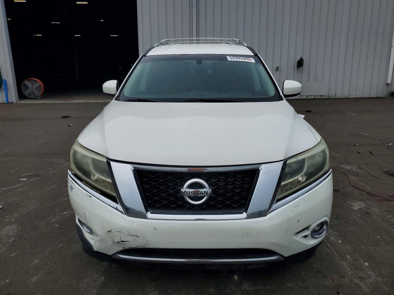 2013 Nissan Pathfinder S - Image 5