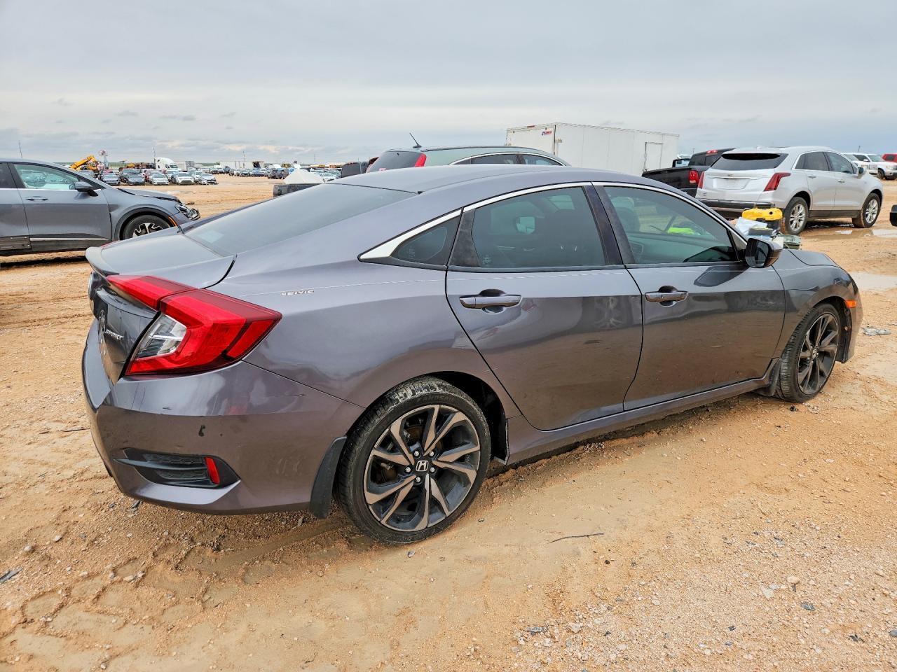 2021 Honda Civic Sport - Фото 3