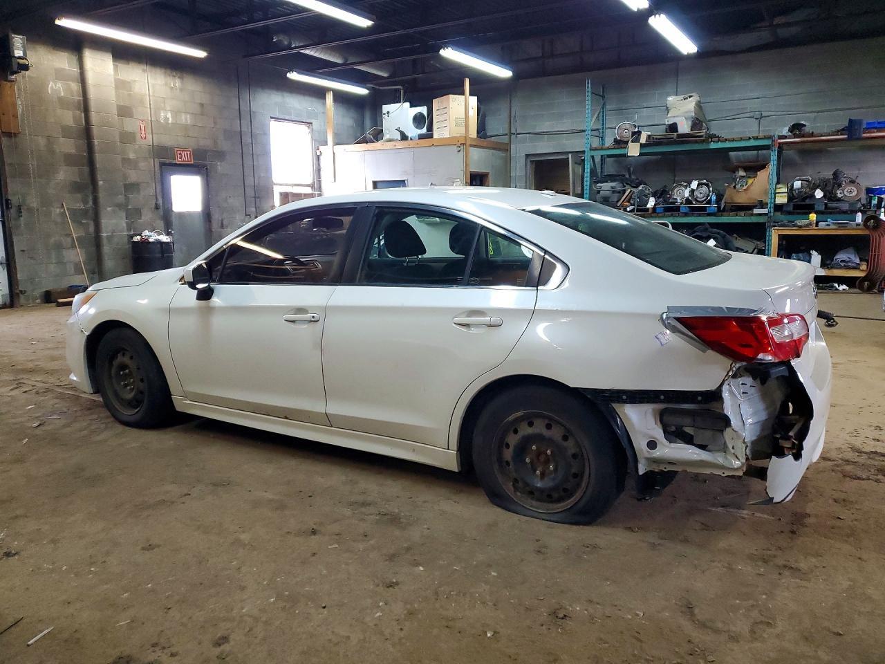 2015 Subaru Legacy 2.5I - Фото 2