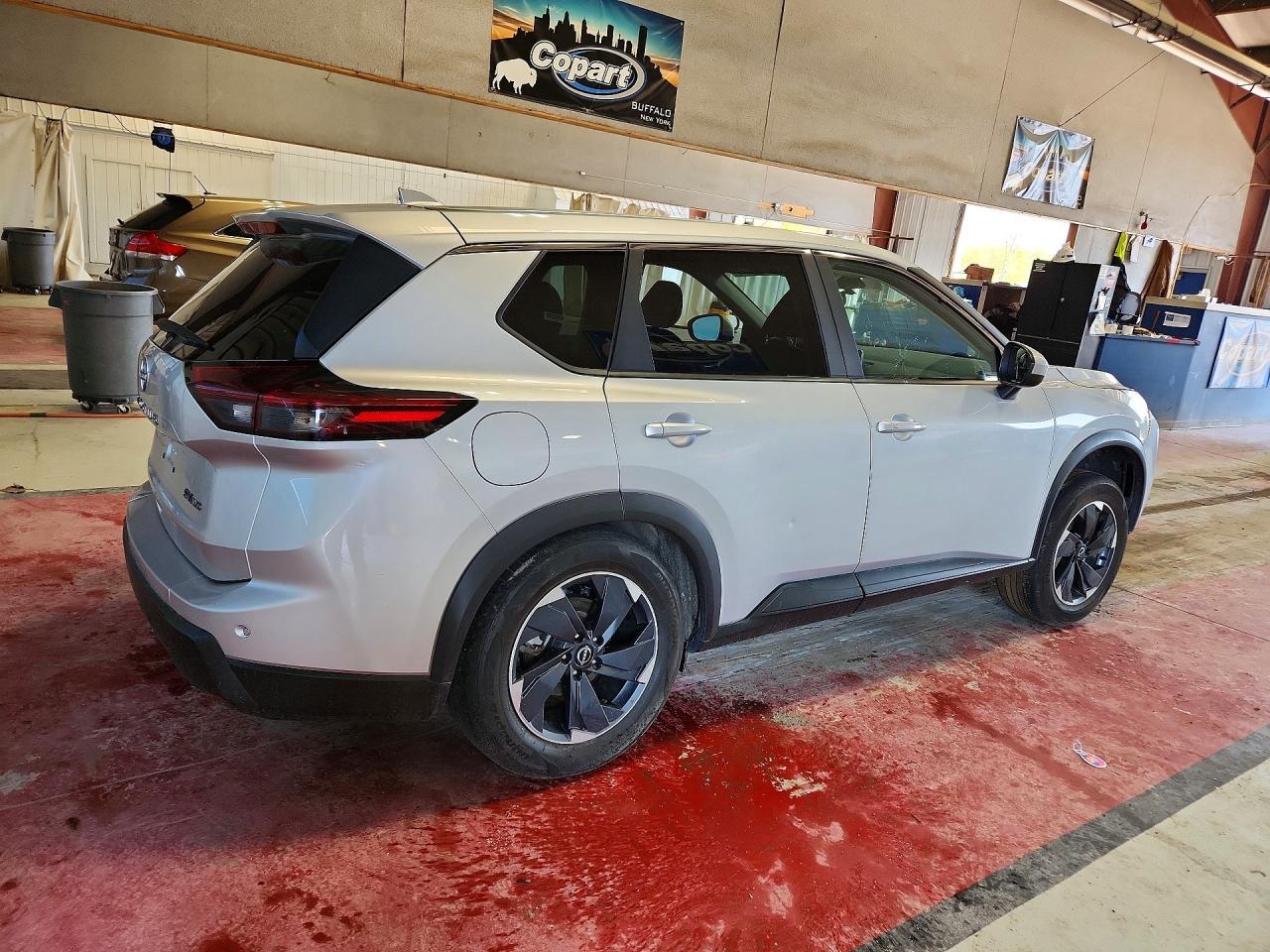 2024 Nissan Rogue Sv - Фото 3