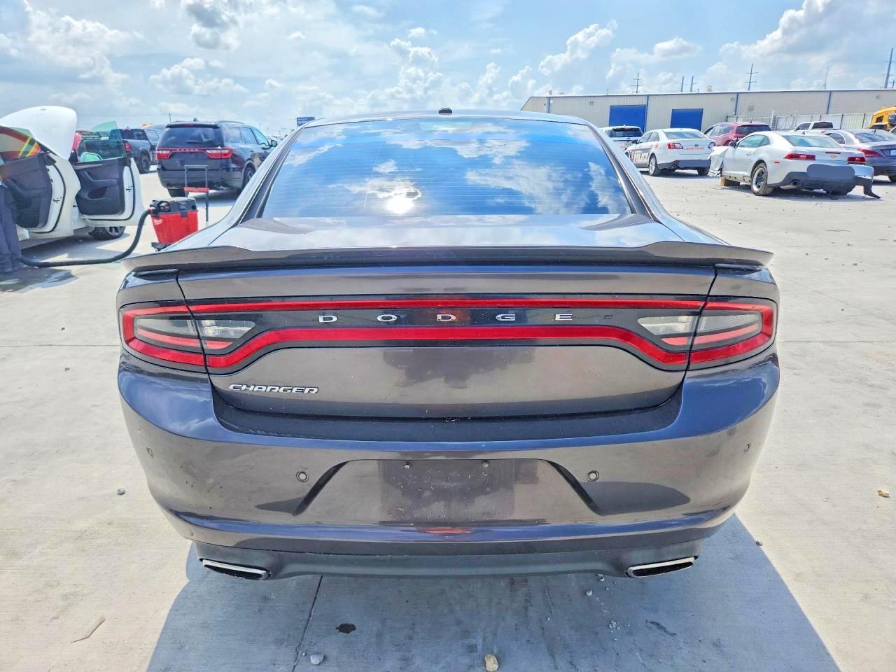 2017 Dodge Charger Se - Фото 6